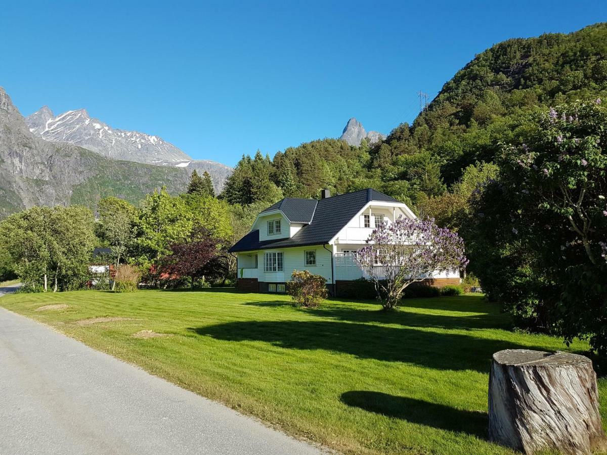 Nora Gard Apartment Åndalsnes Екстериор снимка
